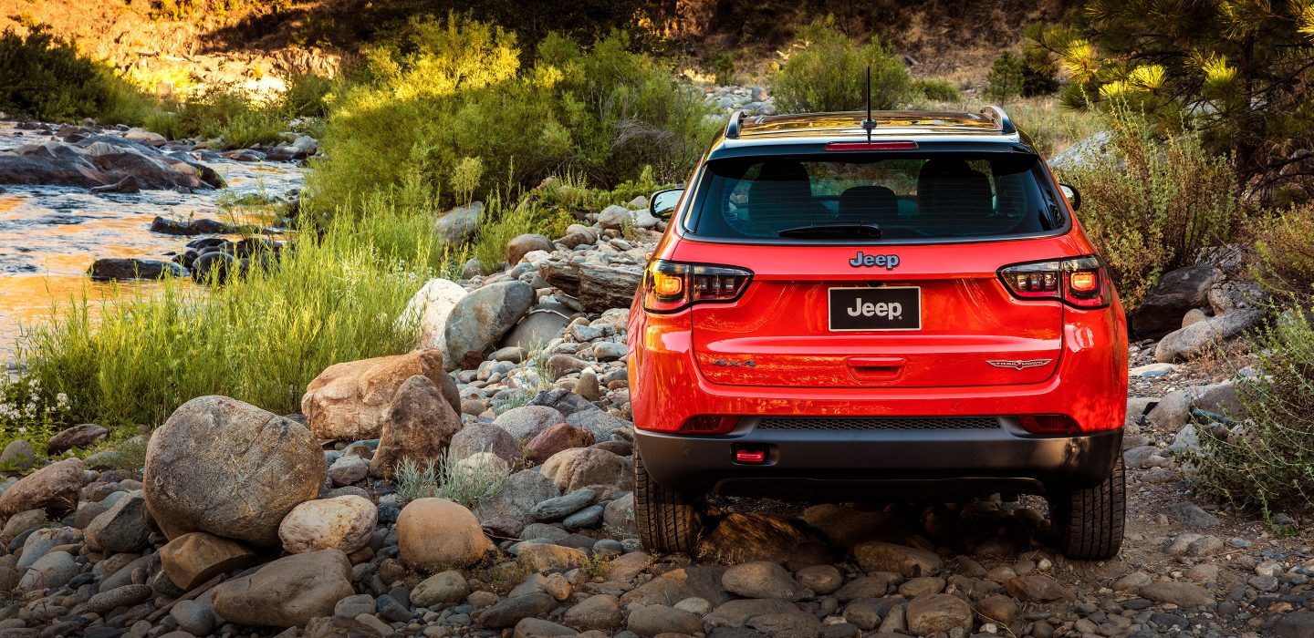 2018-Jeep-Compass-Capability-Discovering-Traction