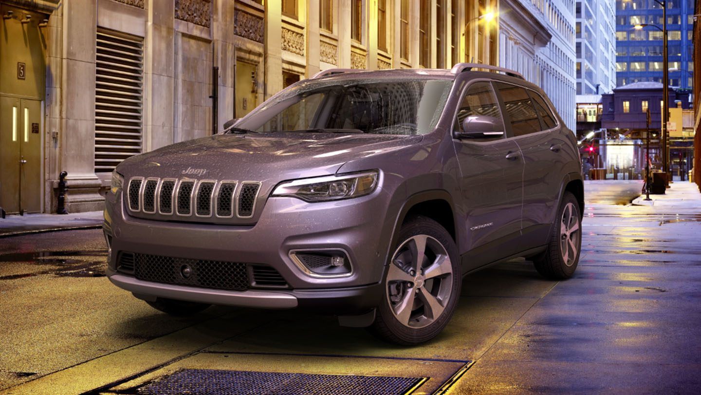 2019-Jeep-Cherokee-Exterior-All-Weather-Features-Rain-Sensing-Wipers