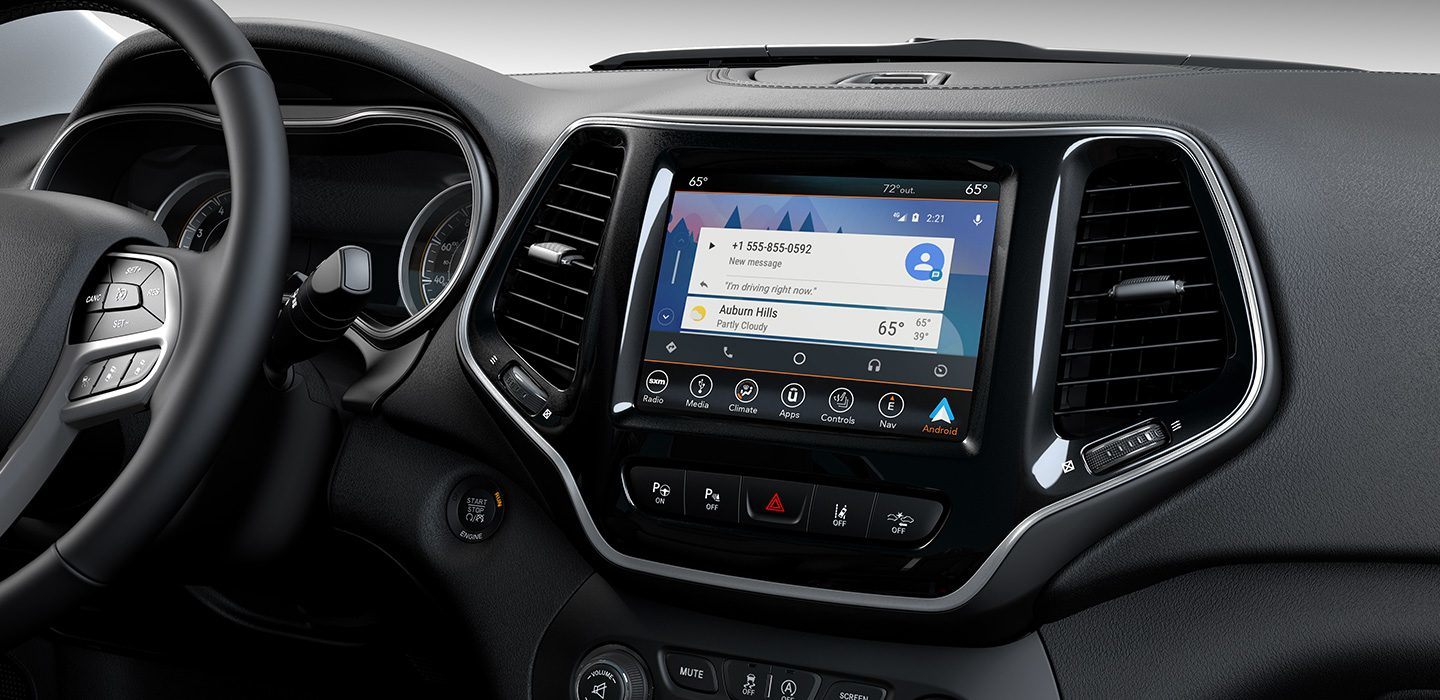 2019-Jeep-Cherokee-Interior-Uconnect-Android-Auto