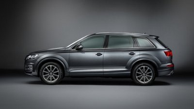 2017-Audi-Q7-exterior-design-005