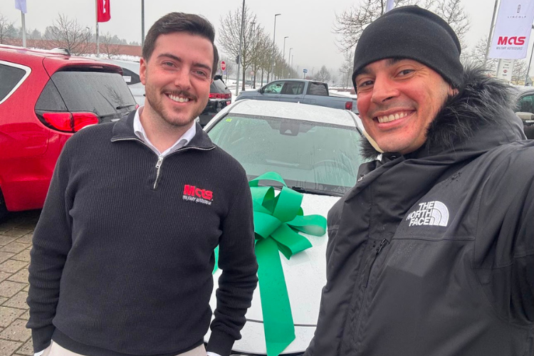MAS Sales Specialist Owyn and PV2 Beccera